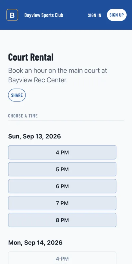 A court rental page on a player's phone, with the date and the hours open for booking