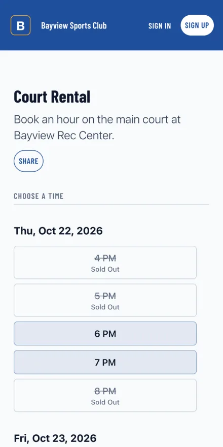 A court rental page on a player's phone, with the date and the hours open for booking
